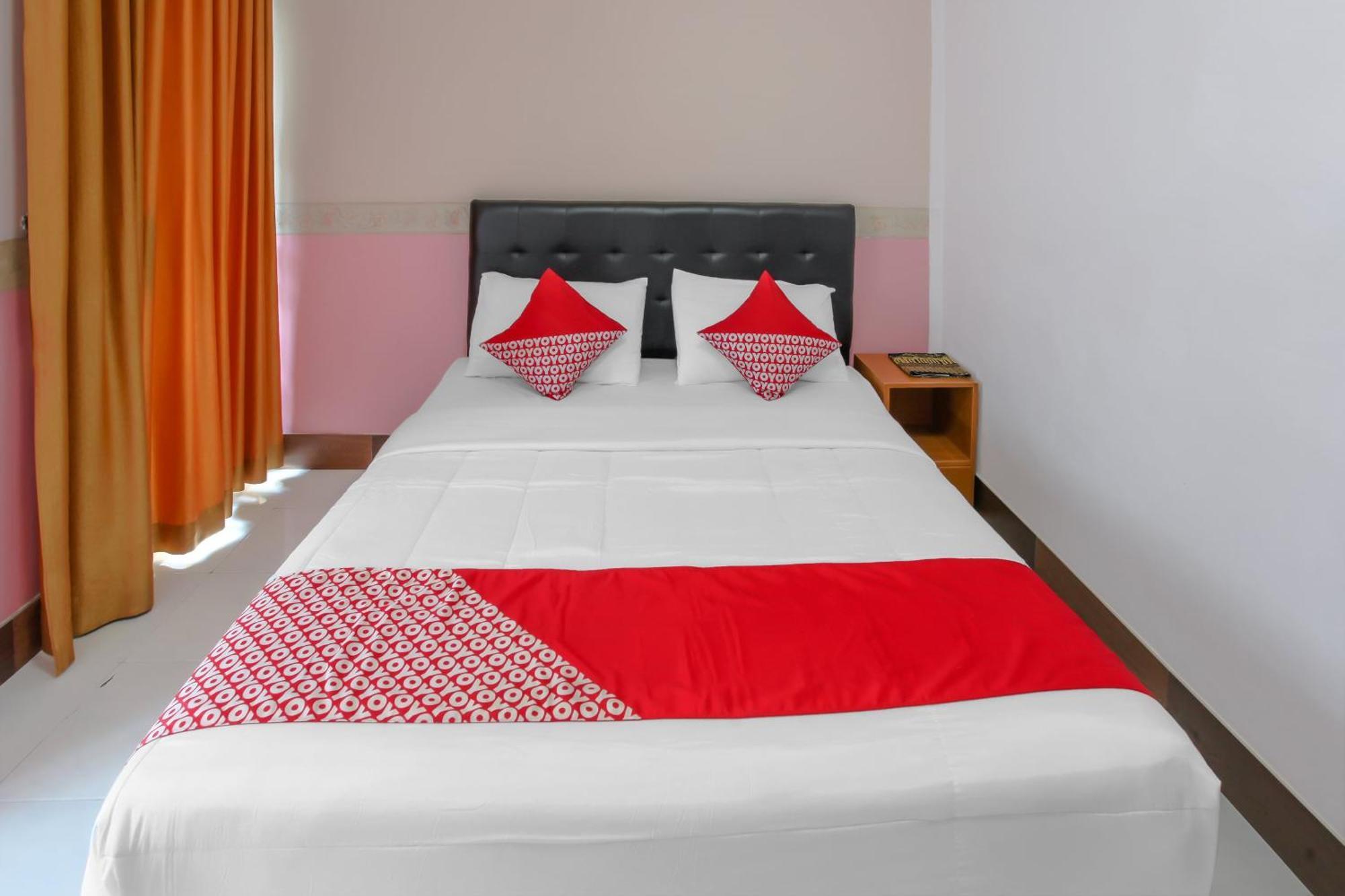 Oyo Life 90091 Wisma Pakuan Syariah Богор Экстерьер фото