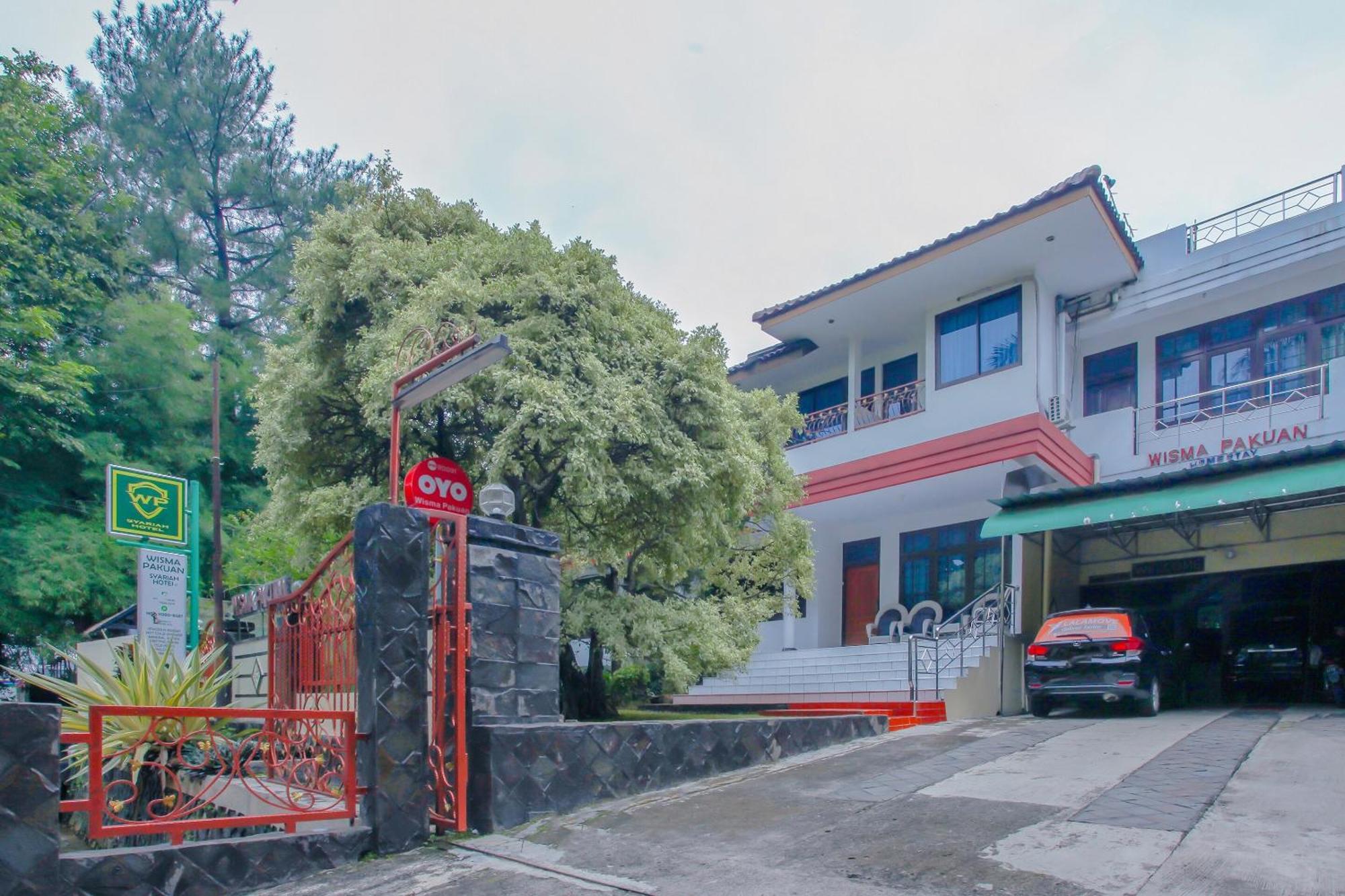 Oyo Life 90091 Wisma Pakuan Syariah Богор Экстерьер фото